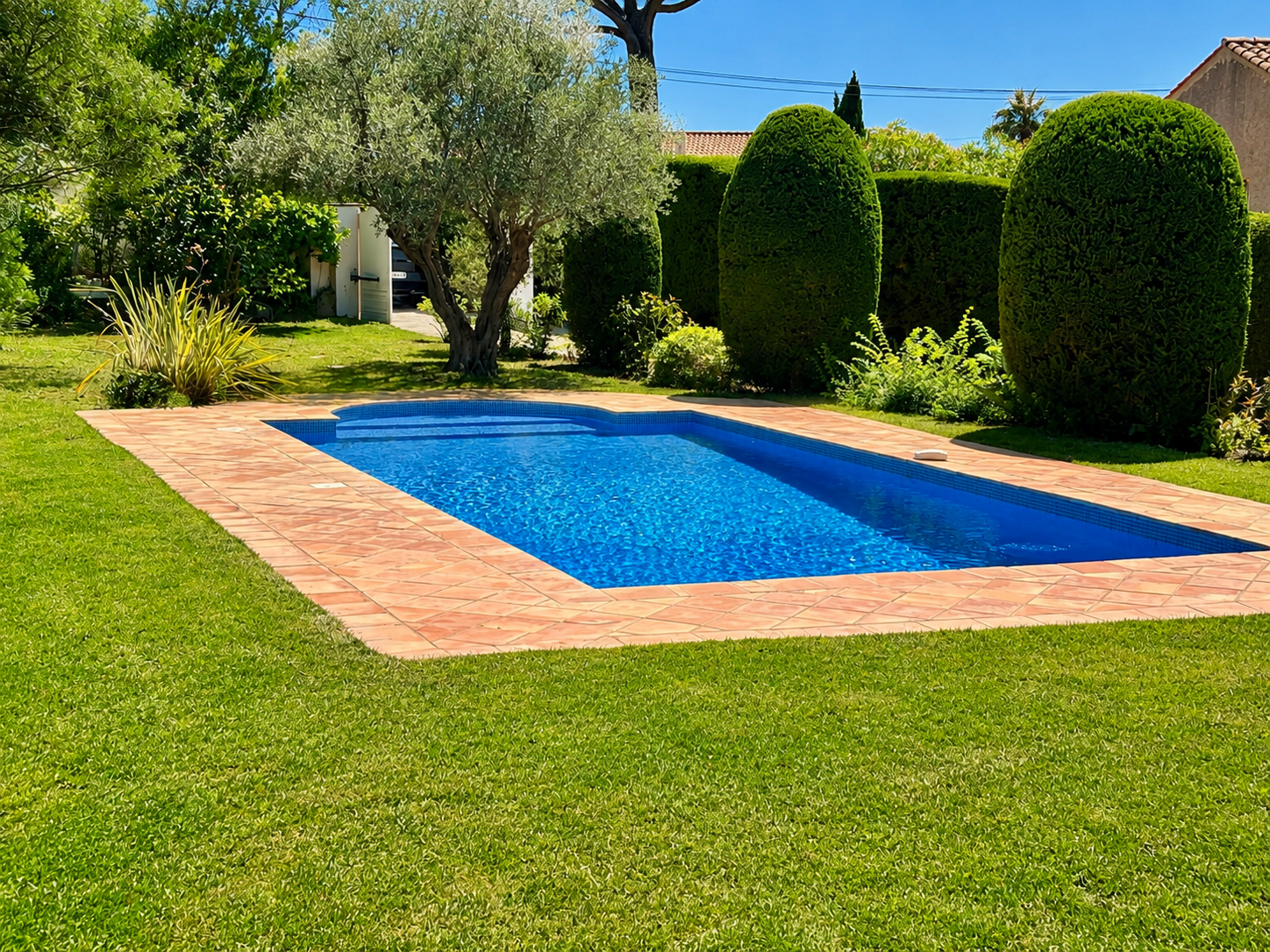 Villa 4 chambres avec piscine et 2 garages à Sainte Maxime le Sémaphore – Image 2