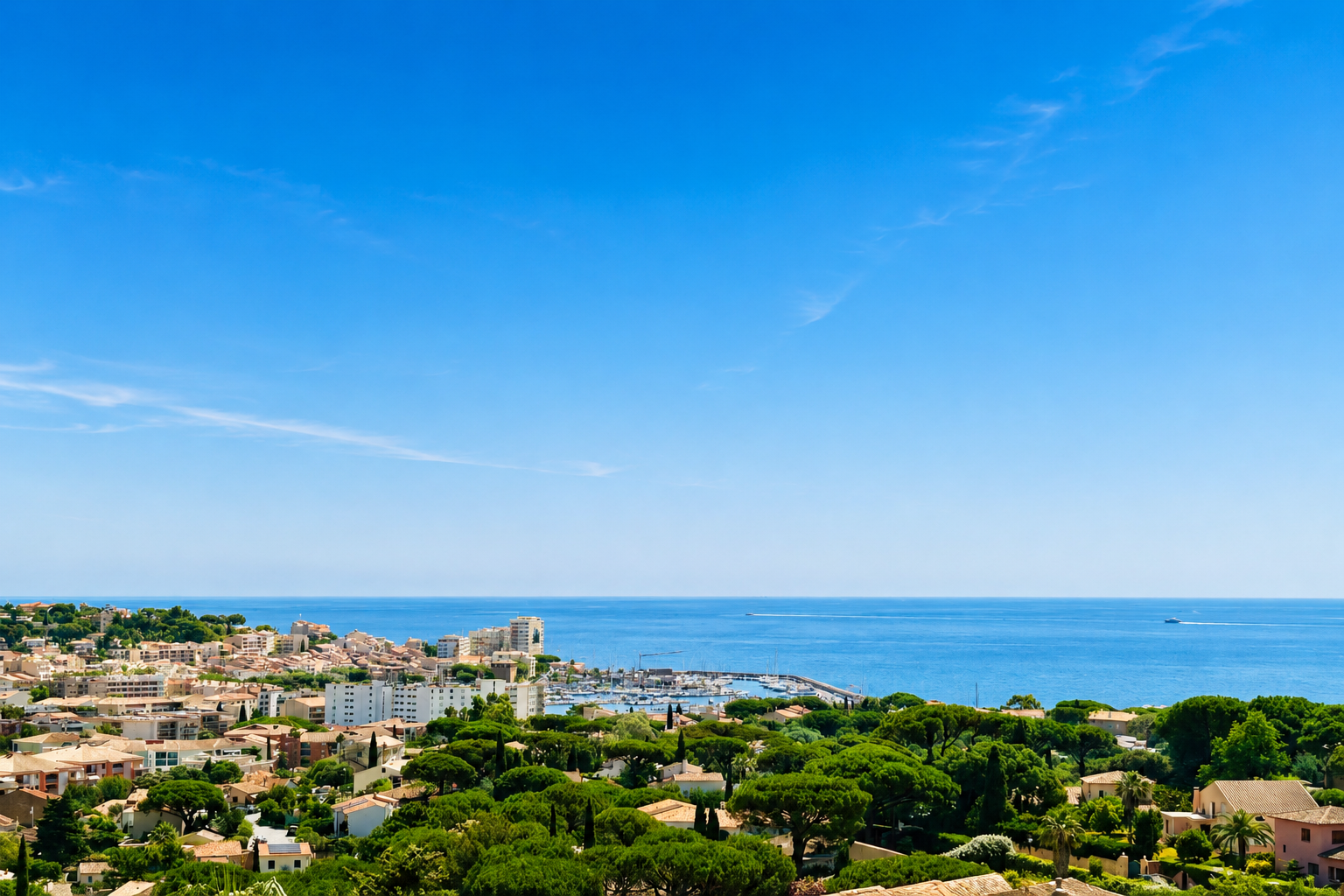 Propriété de prestige avec vue panoramique sur la mer Sainte Maxime Proche du centre – Image 5