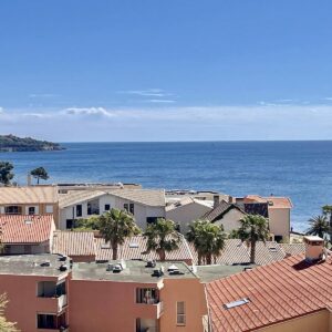 Loft avec 2 chambres face au port à Sainte Maxime vue mer panoramique