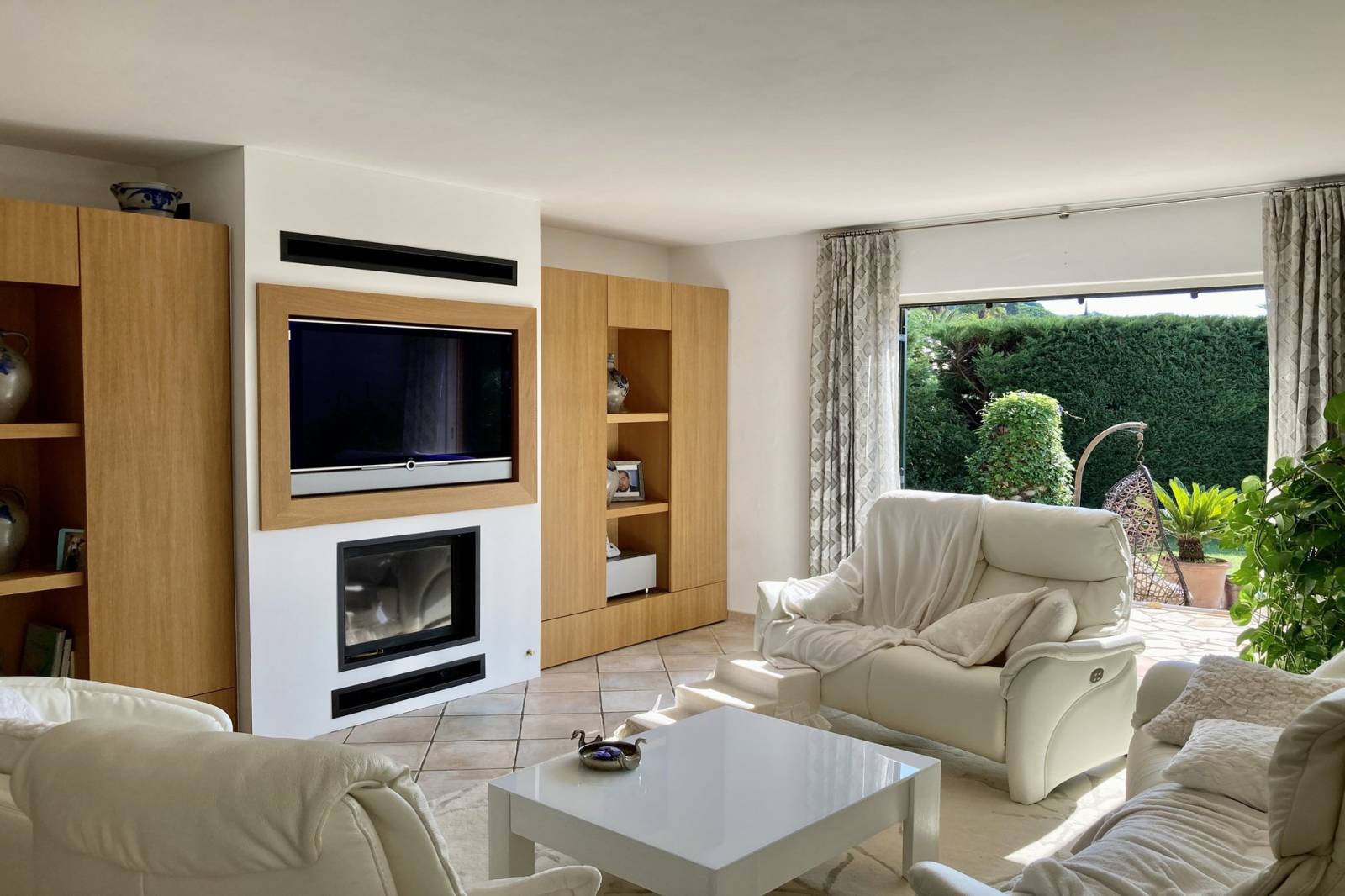 Villa 4 chambres avec piscine et 2 garages à Sainte Maxime La Croisette – Image 5