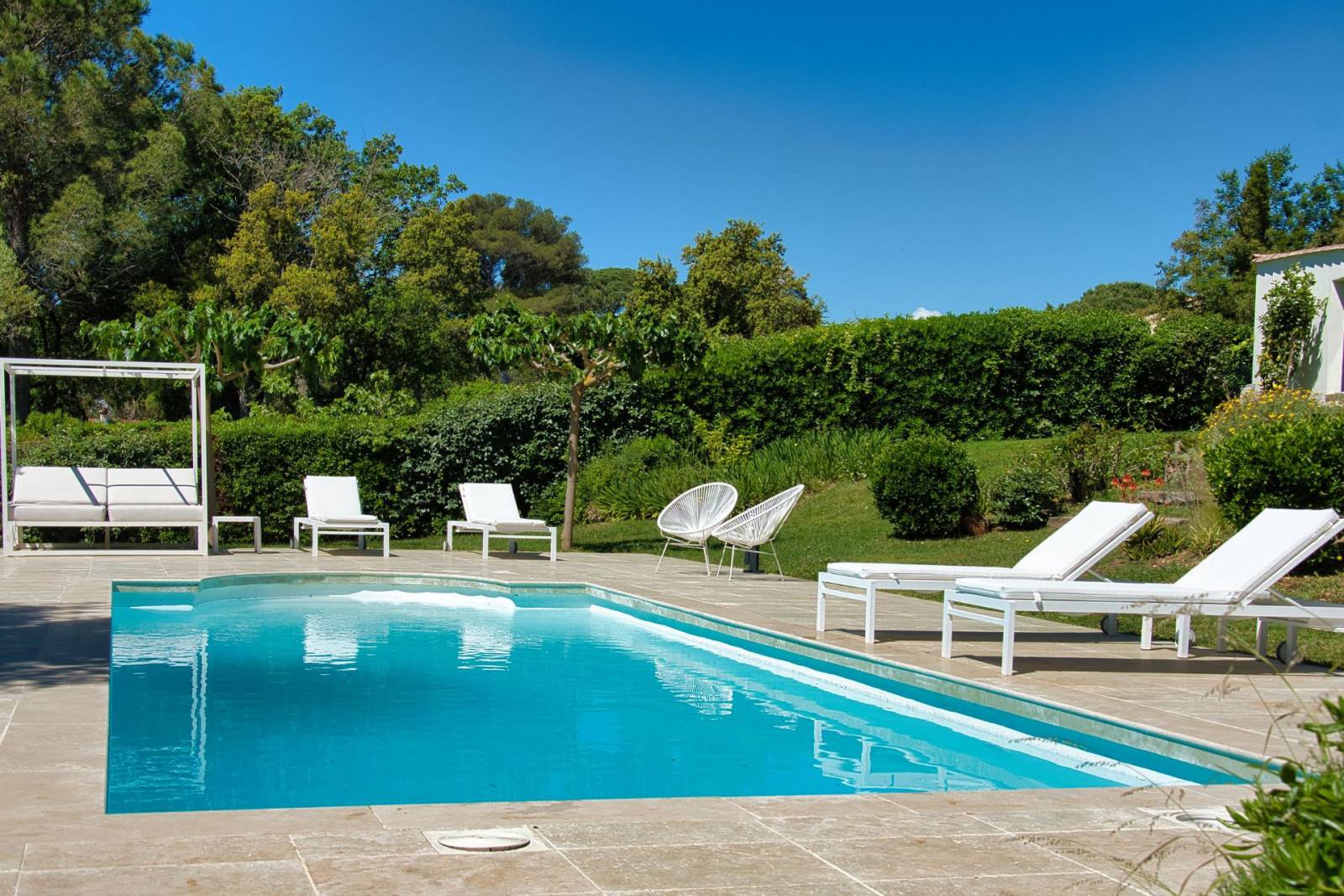 Villa de plain-pied à vendre avec vue mer proche des plages à Grimaud Guerrevieille – Image 4