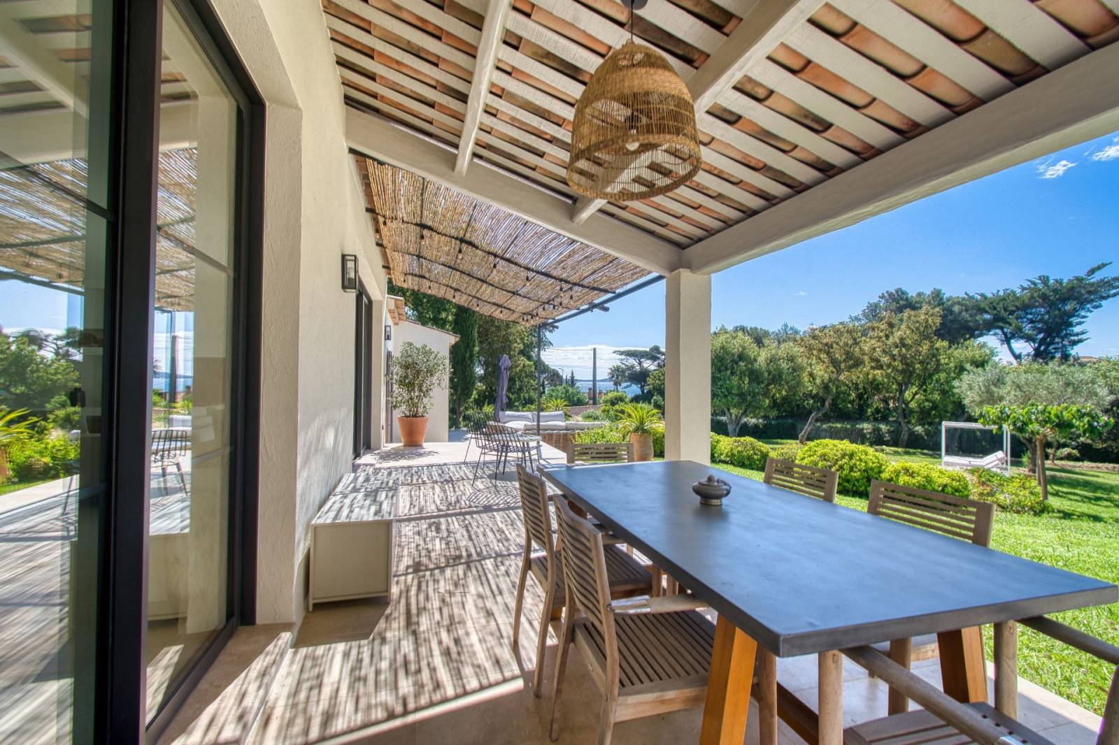 Villa de plain-pied à vendre avec vue mer proche des plages à Grimaud Guerrevieille – Image 6