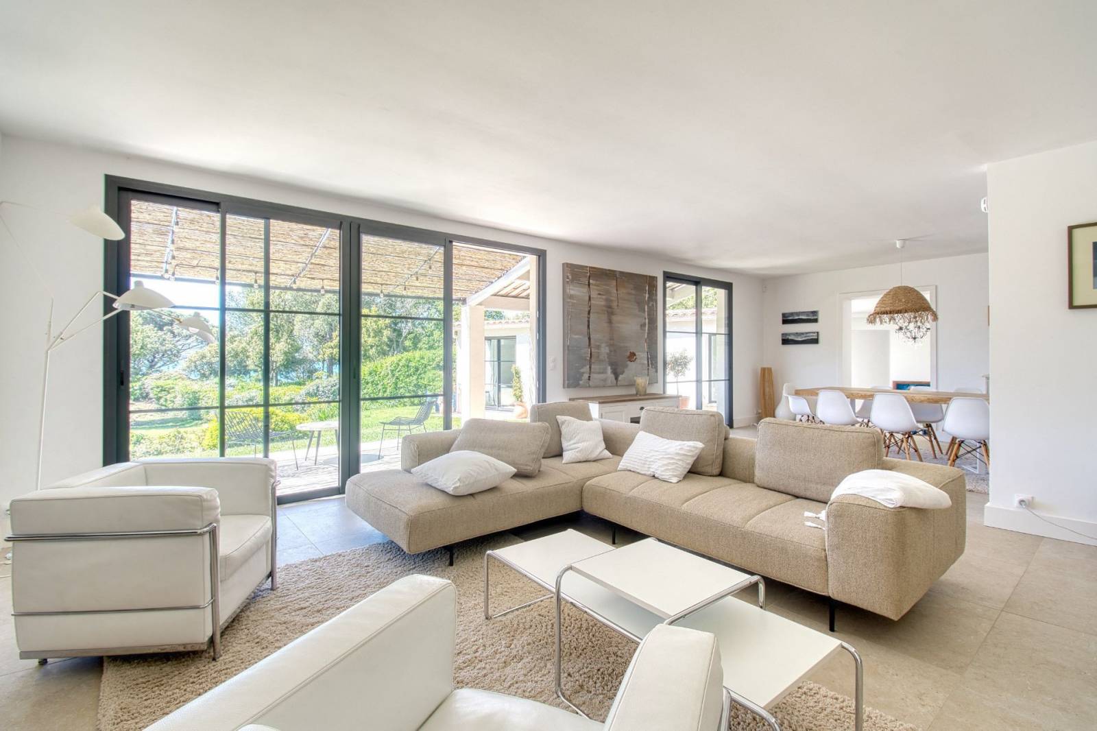 Villa de plain-pied à vendre avec vue mer proche des plages à Grimaud Guerrevieille – Image 7
