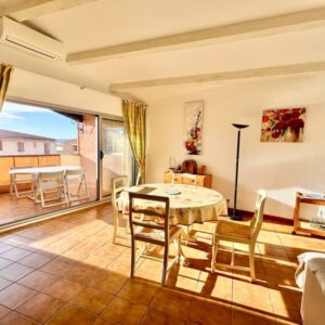 Appartement 3 pièces avec terrasse à la vente à Sainte Maxime au centre ville en dernier étage