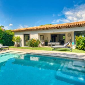 Villa récente 5 chambres à vendre à Sainte Maxime au Sémaphore
