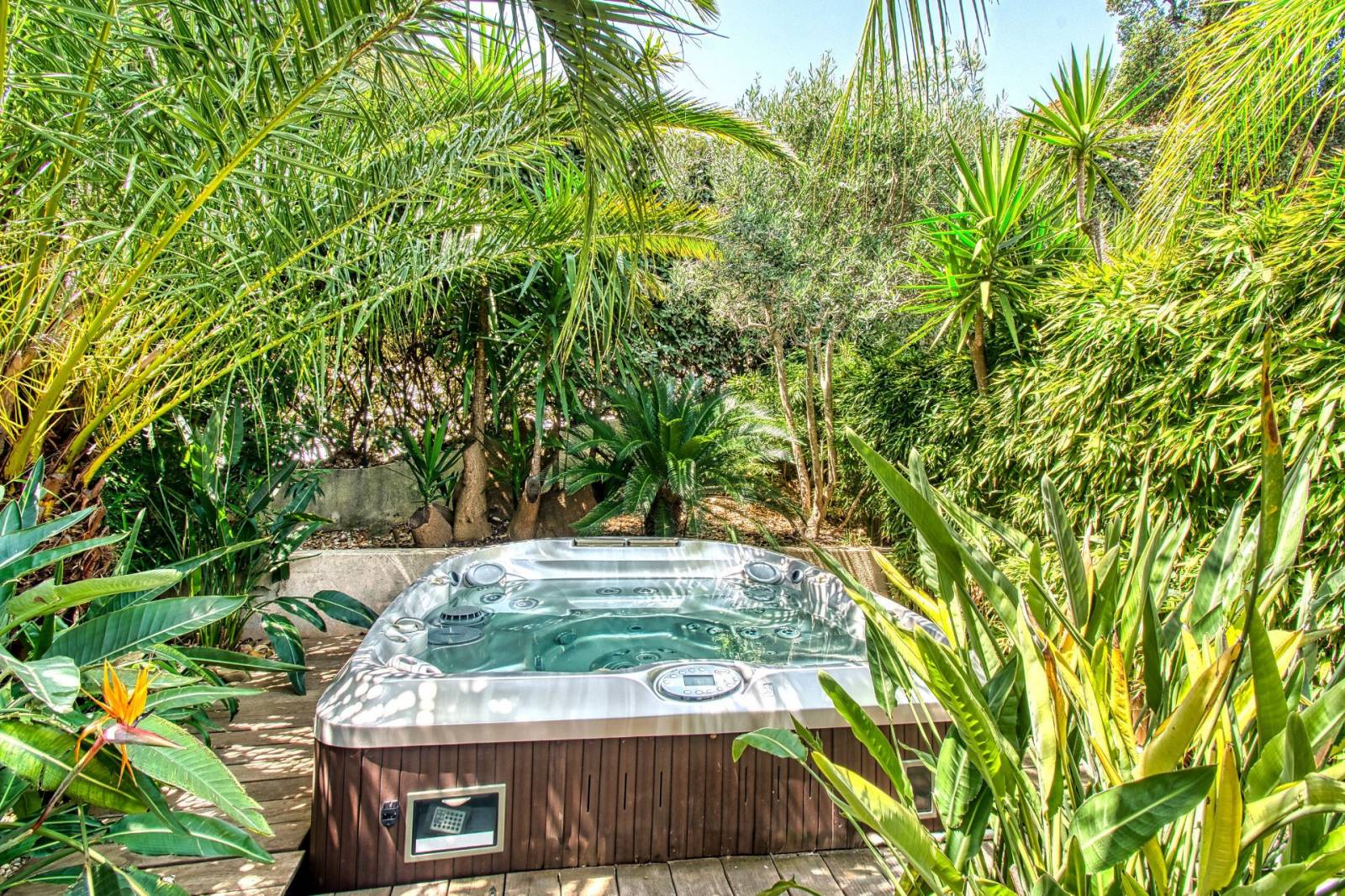Propriété 6 pièces à vendre à Sainte Maxime La Croisette dans un domaine fermé – Image 5