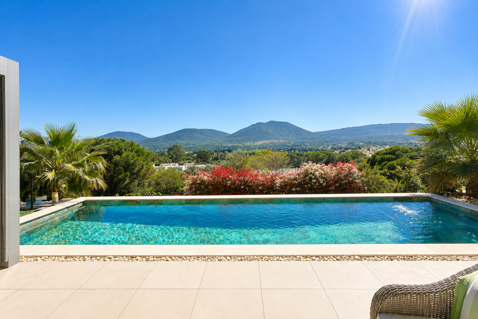 Vente villa 5 pièces au Plan de la Tour avec piscine chauffée et garage