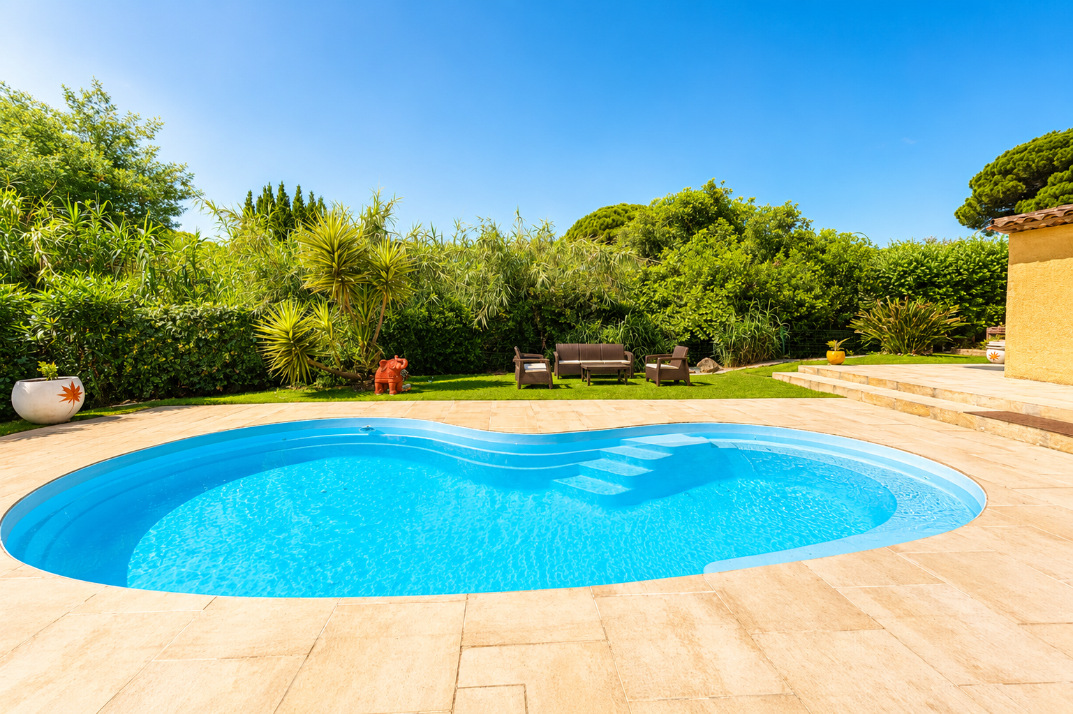 Villa 4 chambres à vendre à Sainte Maxime la Nartelle à 300 m des plages – Image 2