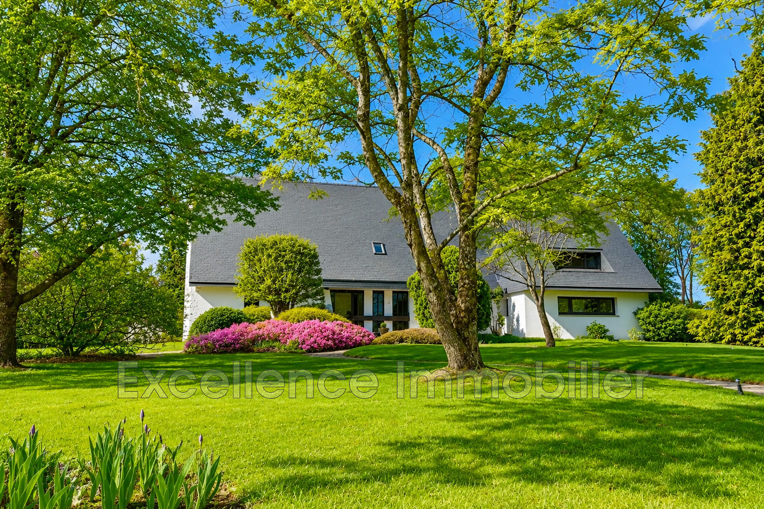 Maison 10 pièces à vendre à Loudéac – Image 2