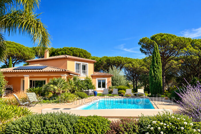 Villa 8 pièces à vendre à Sainte-Maxime