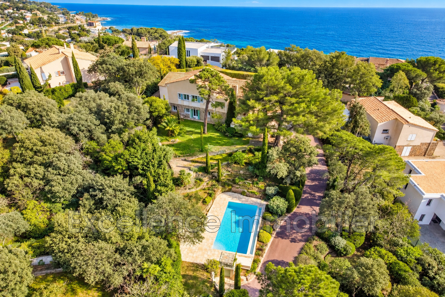 Villa 10 pièces à vendre aux Issambres – Image 5